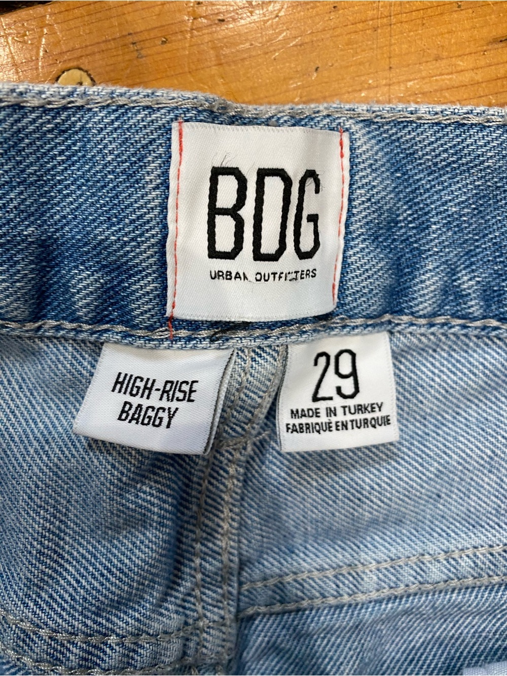 BDG Light Blue High-Rise Baggy Jeans 29x36 - Picture 2 of 3